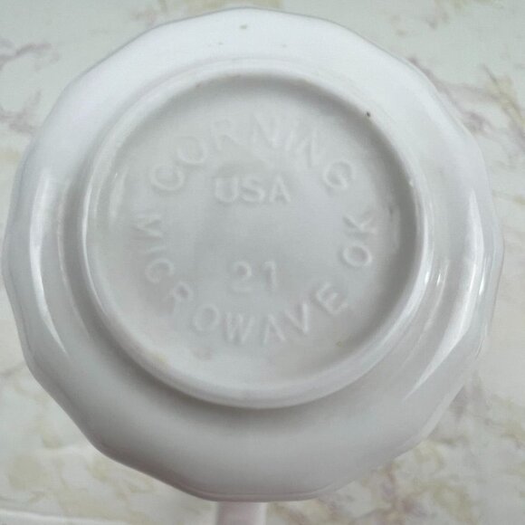 Set of 4 White Ceramic Coffee Mugs with Pink Rim 8oz Capacity Swirl Pattern - Picture 8 of 10